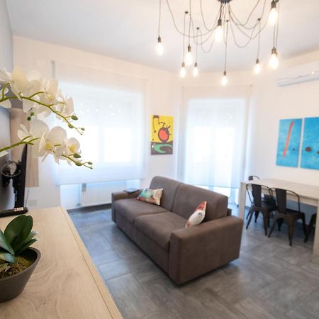 Casa Vacanze Family House Posizione Centralissima Civitavecchia Exteriör bild