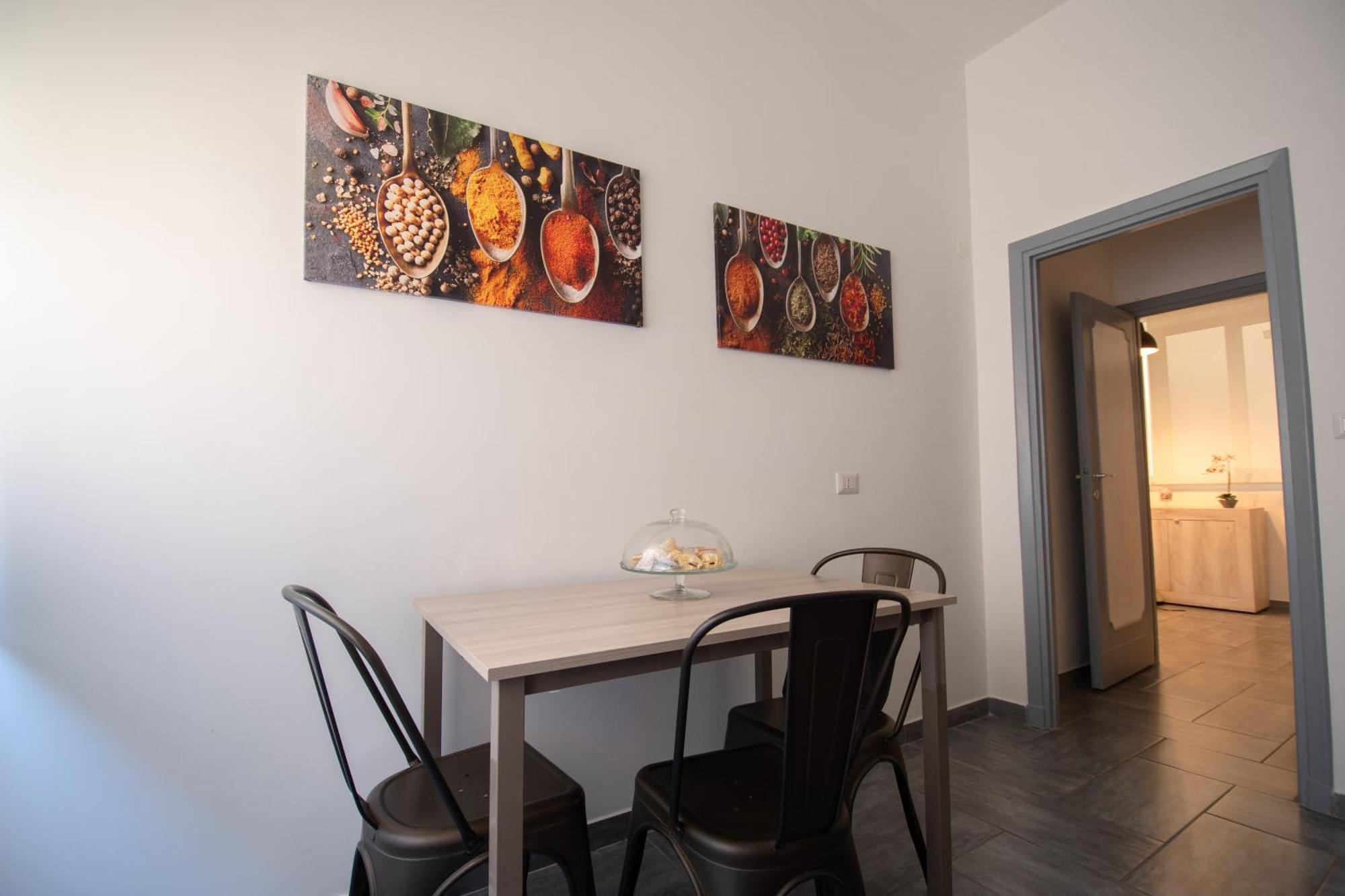 Casa Vacanze Family House Posizione Centralissima Civitavecchia Exteriör bild