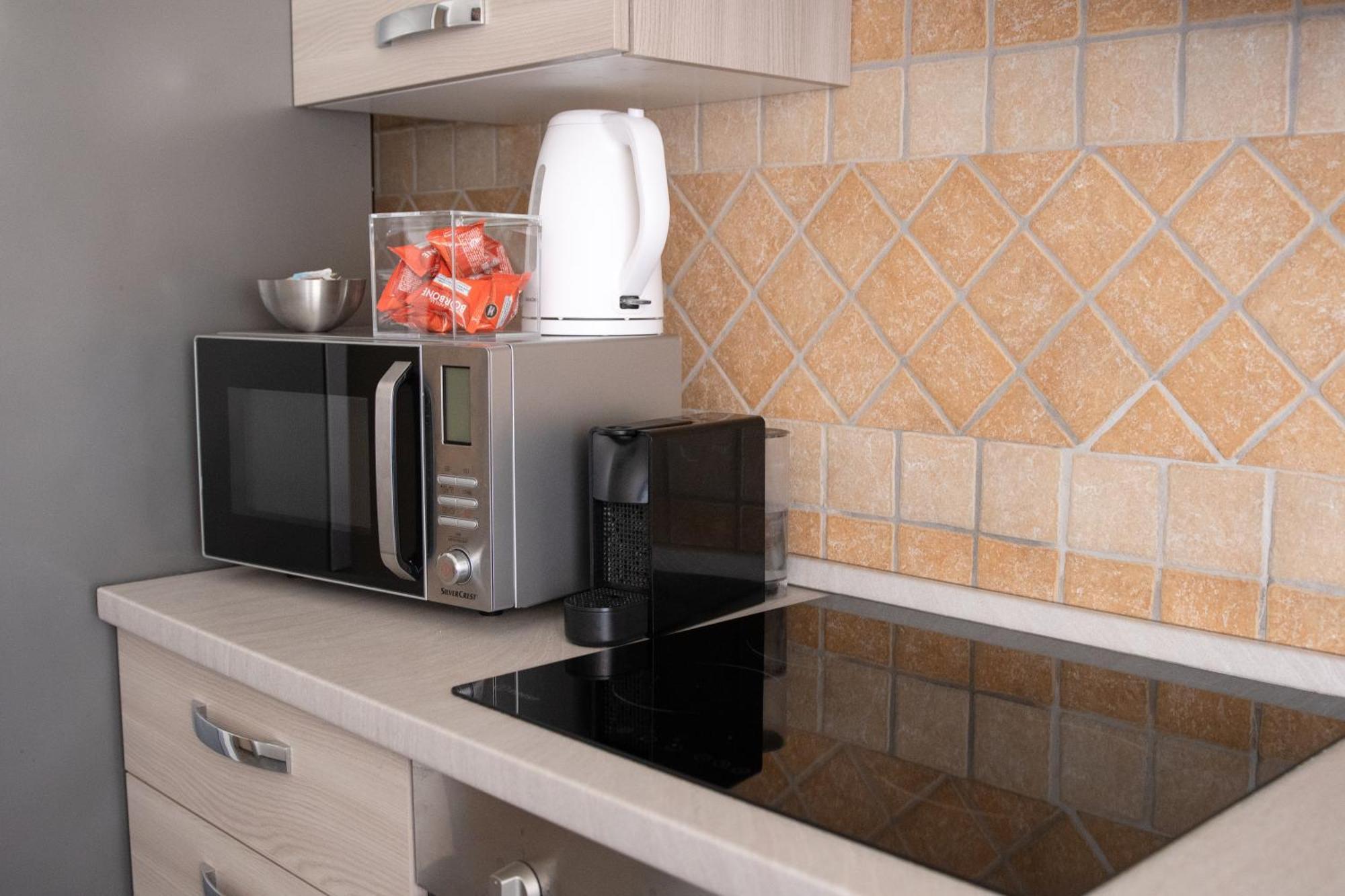 Casa Vacanze Family House Posizione Centralissima Civitavecchia Exteriör bild